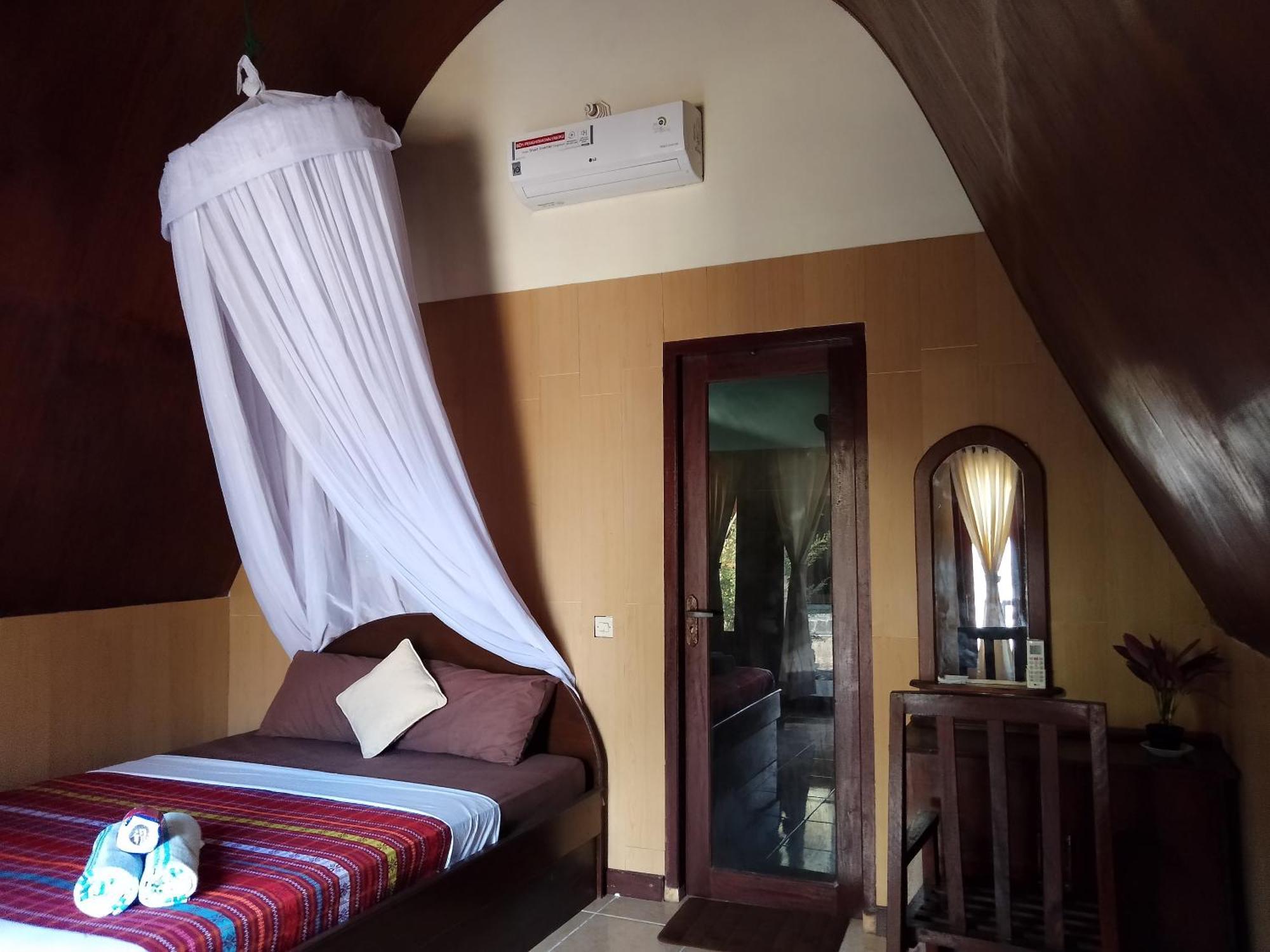 Two One Bungalow Гили-Мено Номер фото