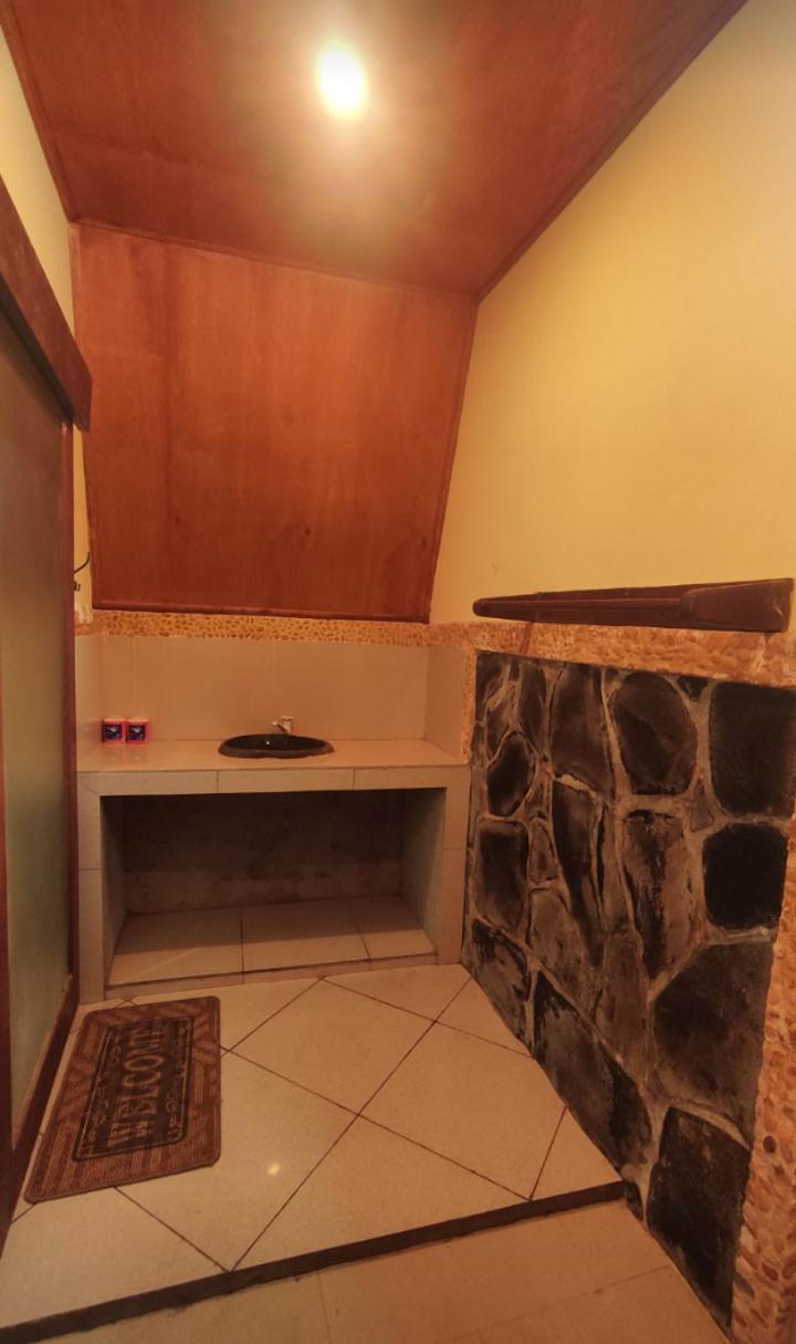 Two One Bungalow Гили-Мено Экстерьер фото